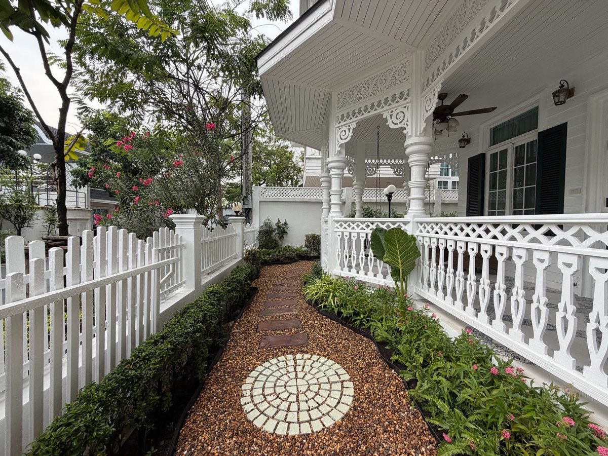 ให้เช่าบ้านบางนา แบริ่ง ลาซาล : Fantasia Villa4 Bangna บ้านใหญ่ ฟังก์ชันครบ เหมาะสำหรับอยู่เองหรือทำโฮมออฟฟิศ ทำเลดีมาก ใกล้ทางด่วน / Mega Bangna / โรงเรียนนานาชาติ