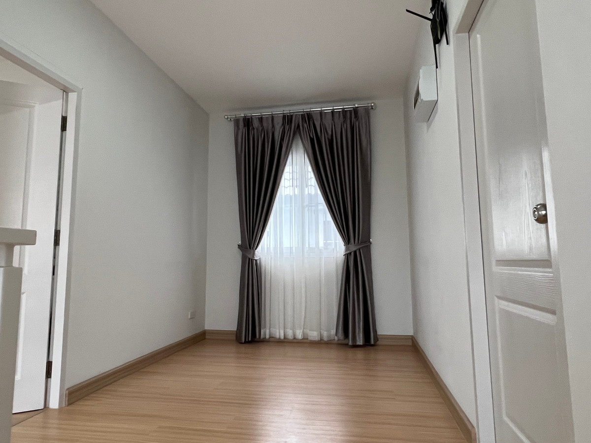 ขายบ้านสกลนคร : ขายบ้านเดี่ยว 2 หลังติด 117.5 ตร.ว. บ้านอารียาลิฟวิ่ง สกลนคร แต่งสวย ใกล้สนามบิน7 ล้าน