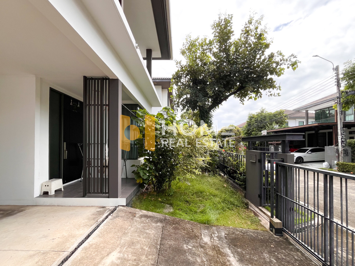 ขายบ้านลาดกระบัง สุวรรณภูมิ : หิ้วกระเป๋าพร้อมอยู่ได้เลย ✨ บ้านเดี่ยว มัณฑนา อ่อนนุช - วงแหวน 3 / 3 ห้องนอน (ขาย), Manthana Onnut - Wongwan 3 / Detached House 3 Bedrooms (FOR SALE) POON025