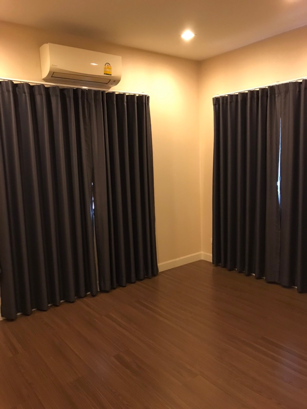 ขายบ้านบางนา แบริ่ง ลาซาล : บุราสิริ วงแหวน - อ่อนนุช / 3 ห้องนอน (ขาย), Burasiri Wongwaen - Onnut / 3 Bedrooms (FOR SALE) POON035