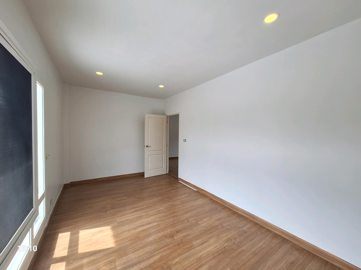 ขายบ้านนวมินทร์ รามอินทรา : ขายถูก บ้านเดี่ยววัชรพล 63.8 ตร.ว.  หลังมุม เดอะเซนโทร วัชรพล ติดถนนสุขาภิบาล 5 