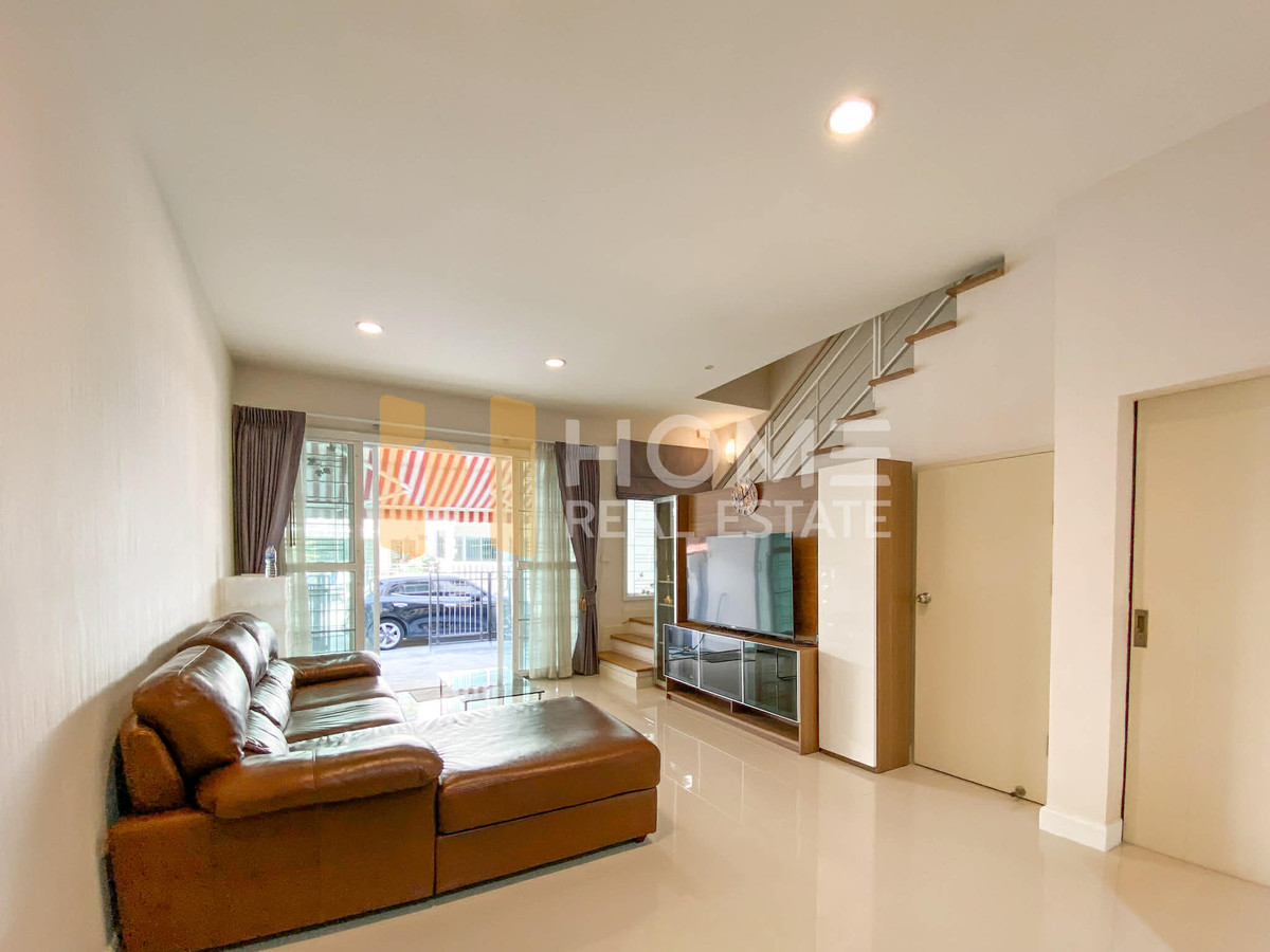 For SaleTownhomeEakachai, Bang Bon : Baan Klang Muang Essence Sathorn - Taksin 2 / 3 Bedrooms (FOR SALE) BALL019