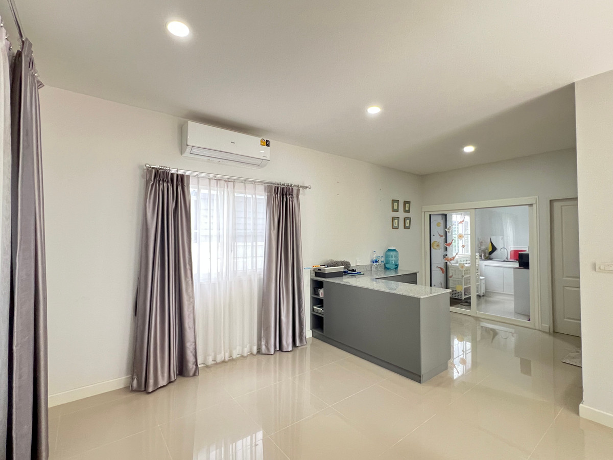 ขายบ้านสกลนคร : ขายบ้านเดี่ยว 2 หลังติด 117.5 ตร.ว. บ้านอารียาลิฟวิ่ง สกลนคร แต่งสวย ใกล้สนามบิน7 ล้าน