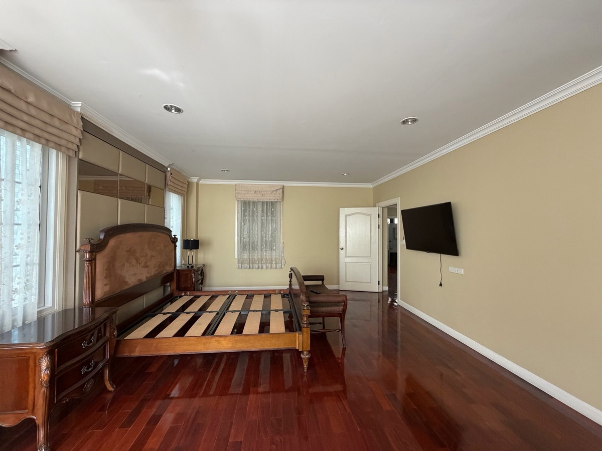 ให้เช่าบ้านบางนา แบริ่ง ลาซาล : Fantasia Villa4 Bangna บ้านใหญ่ ฟังก์ชันครบ เหมาะสำหรับอยู่เองหรือทำโฮมออฟฟิศ ทำเลดีมาก ใกล้ทางด่วน / Mega Bangna / โรงเรียนนานาชาติ