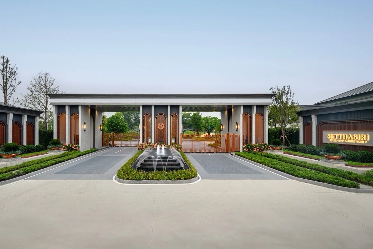 For SaleHousePathum Thani,Rangsit, Thammasat : 🏆𝐒𝐔𝐏𝐄𝐑 𝐃𝐄𝐀𝐋🥇𝐒𝐞𝐭𝐭𝐡𝐚𝐬𝐢𝐫𝐢 𝐊𝐫𝐮𝐧𝐠𝐭𝐡𝐞𝐩- 𝐏𝐚𝐭𝐡𝐮𝐦𝐭𝐡𝐚𝐧𝐢 𝟐 | Luxurious detached house from Sansiri, next to a golf course, large land 60 sq m, starting at 𝟏𝟐 million*