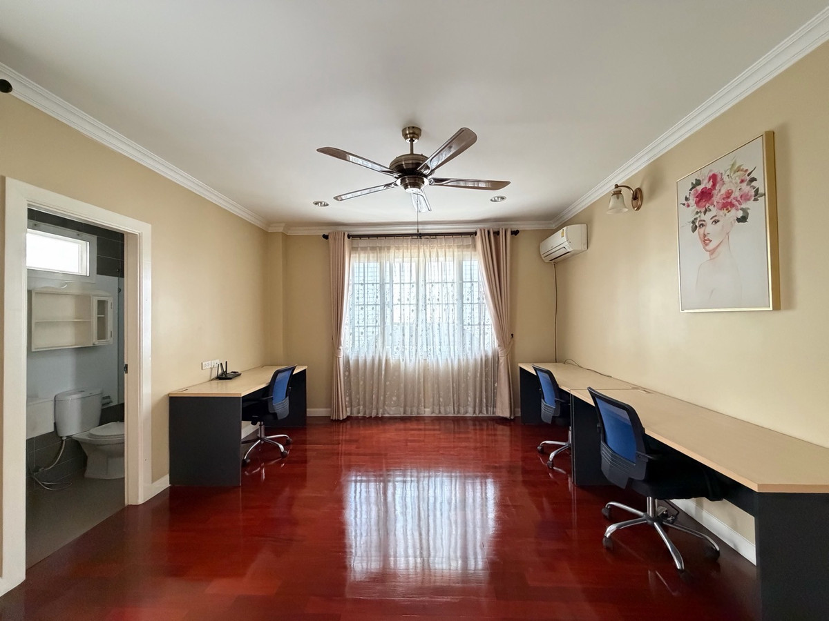 ให้เช่าบ้านบางนา แบริ่ง ลาซาล : Fantasia Villa4 Bangna บ้านใหญ่ ฟังก์ชันครบ เหมาะสำหรับอยู่เองหรือทำโฮมออฟฟิศ ทำเลดีมาก ใกล้ทางด่วน / Mega Bangna / โรงเรียนนานาชาติ