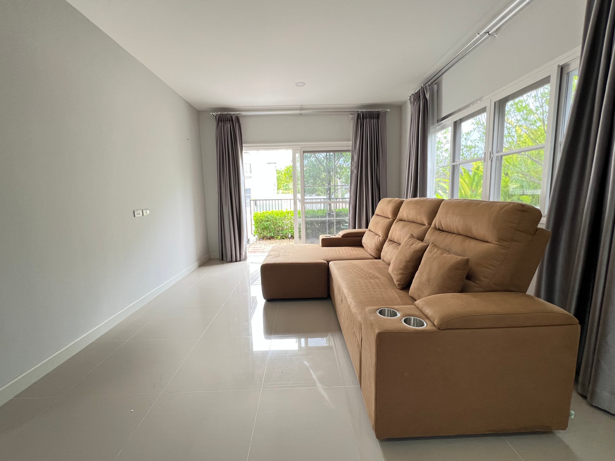 ขายบ้านสกลนคร : ขายบ้านเดี่ยว 2 หลังติด 117.5 ตร.ว. บ้านอารียาลิฟวิ่ง สกลนคร แต่งสวย ใกล้สนามบิน7 ล้าน