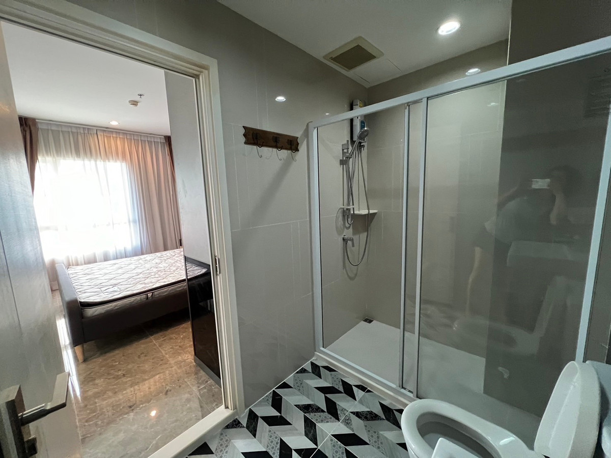 For RentCondoSathorn, Narathiwat : For rent ✨ The Key Sathorn - Charoenrat ✨ Fully furnished and equipped, near BTS Surasak