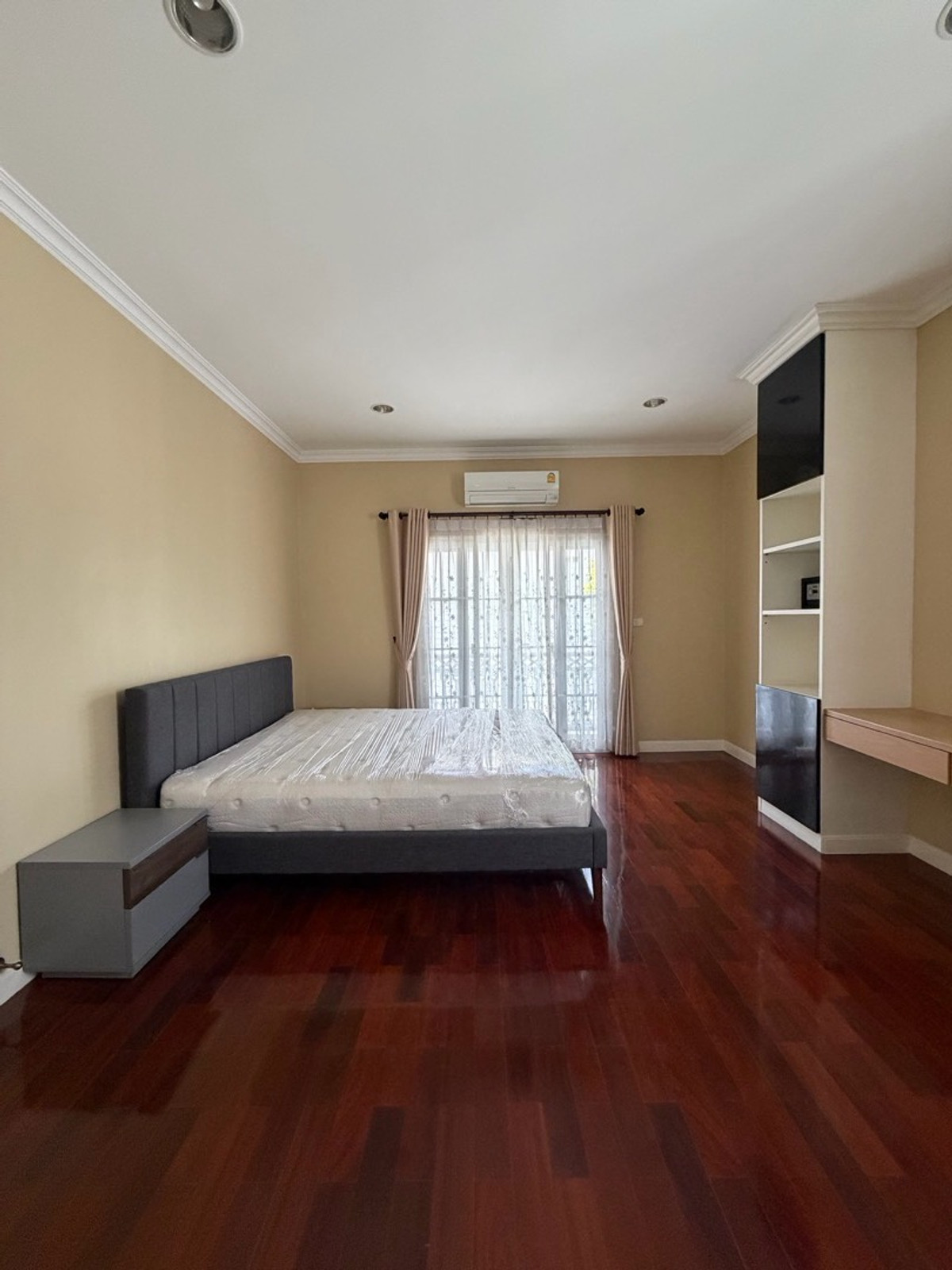 ให้เช่าบ้านบางนา แบริ่ง ลาซาล : Fantasia Villa4 Bangna บ้านใหญ่ ฟังก์ชันครบ เหมาะสำหรับอยู่เองหรือทำโฮมออฟฟิศ ทำเลดีมาก ใกล้ทางด่วน / Mega Bangna / โรงเรียนนานาชาติ