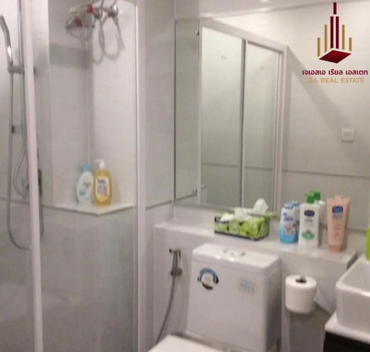 For RentCondoSamut Prakan,Samrong : ✨ For Rent: The Metropolis Samrong Interchange Condo ✨ 💰 Only 11,000 THB/month