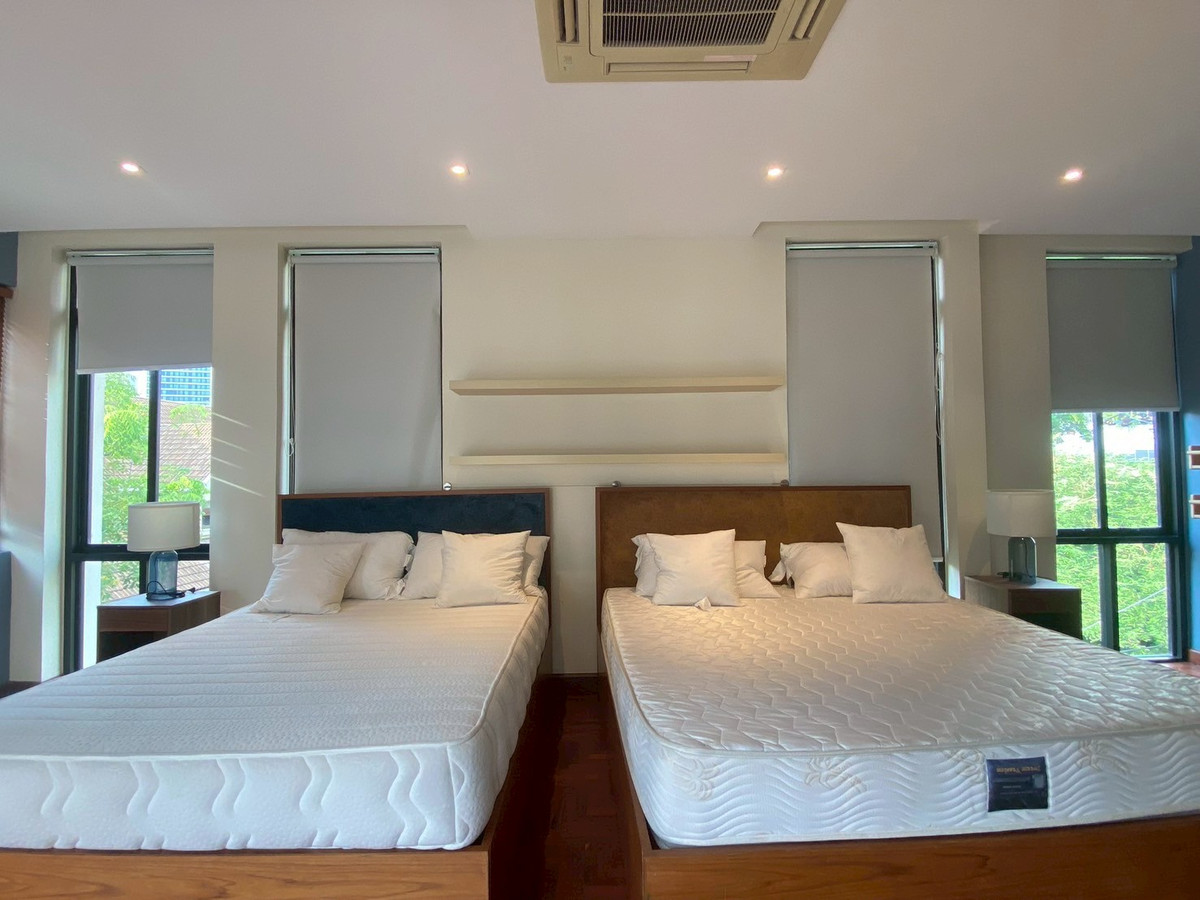 For RentHouseSukhumvit, Asoke, Thonglor : ✨For rent: Beautiful house in Phrom Phong area, 4 bedrooms, 450 sq.m., fully furnished, with private swimming pool and private garden. Conveniently located near BTS Phrom Phong. Ready to move in