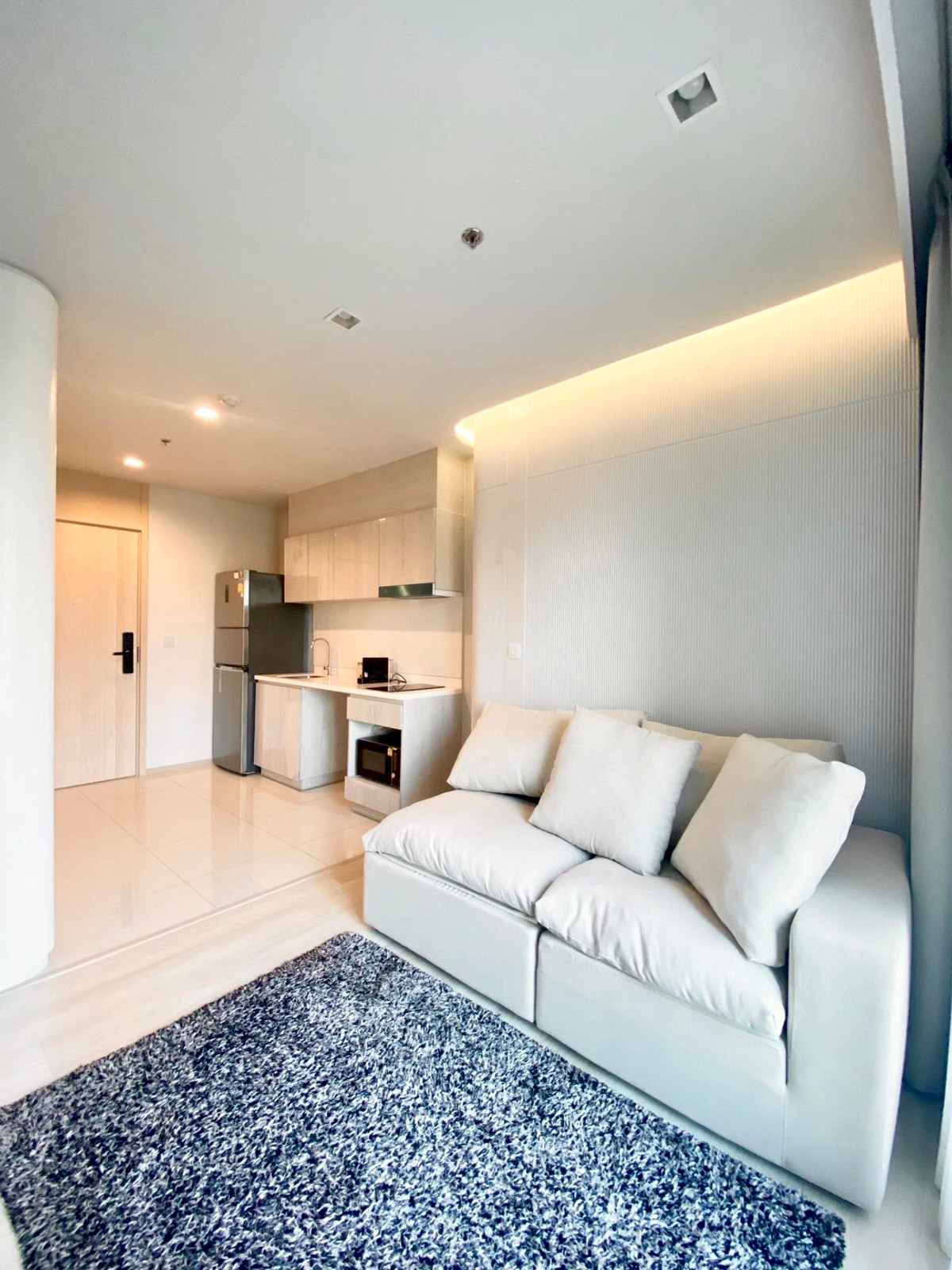 For SaleCondoWitthayu, Chidlom, Langsuan, Ploenchit : FOR SELL - Life One Wireless, corner room, 2 bedrooms, with furniture as shown in the picture, good location, Wireless Road, beautiful project.