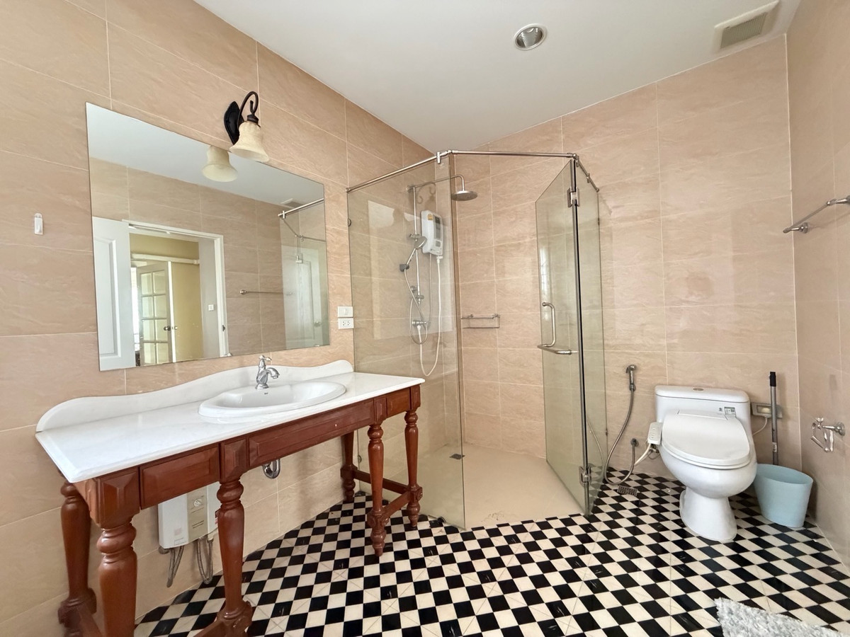 ให้เช่าบ้านบางนา แบริ่ง ลาซาล : Fantasia Villa4 Bangna บ้านใหญ่ ฟังก์ชันครบ เหมาะสำหรับอยู่เองหรือทำโฮมออฟฟิศ ทำเลดีมาก ใกล้ทางด่วน / Mega Bangna / โรงเรียนนานาชาติ