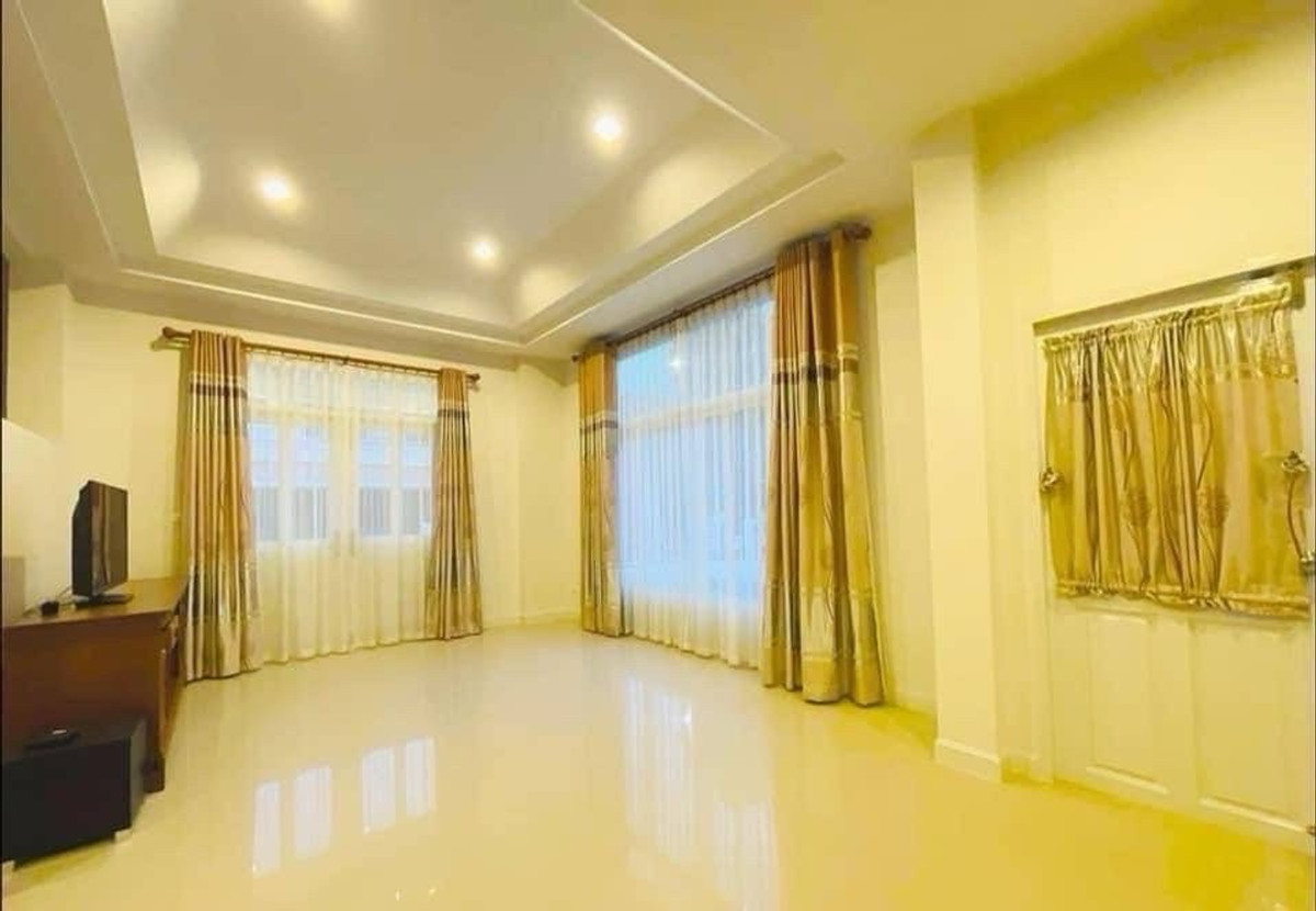 For SaleHouseLadkrabang, Suwannaphum Airport : For sale: Perfect Place Sukhumvit 77.