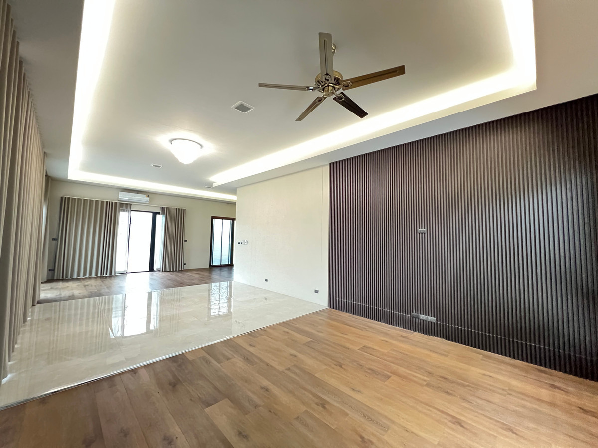 ขายบ้านสกลนคร : ขายบ้านเดี่ยว 2 หลังติด 117.5 ตร.ว. บ้านอารียาลิฟวิ่ง สกลนคร แต่งสวย ใกล้สนามบิน7 ล้าน