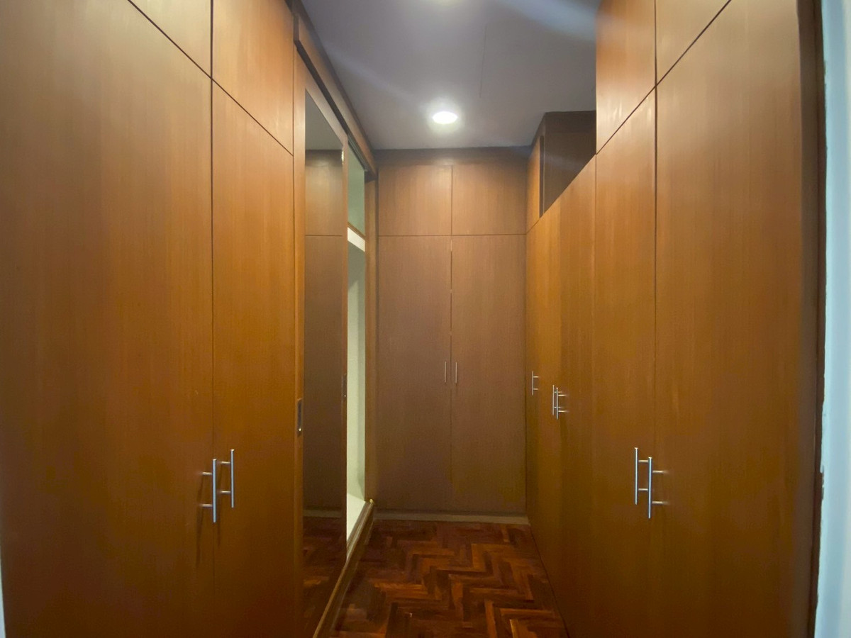 For RentHouseSukhumvit, Asoke, Thonglor : ✨For rent: Beautiful house in Phrom Phong area, 4 bedrooms, 450 sq.m., fully furnished, with private swimming pool and private garden. Conveniently located near BTS Phrom Phong. Ready to move in