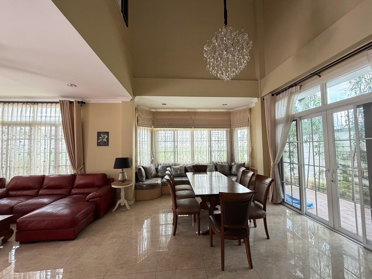 ให้เช่าบ้านบางนา แบริ่ง ลาซาล : Fantasia Villa4 Bangna บ้านใหญ่ ฟังก์ชันครบ เหมาะสำหรับอยู่เองหรือทำโฮมออฟฟิศ ทำเลดีมาก ใกล้ทางด่วน / Mega Bangna / โรงเรียนนานาชาติ