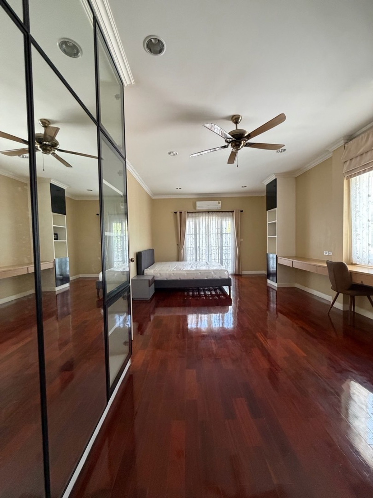 ให้เช่าบ้านบางนา แบริ่ง ลาซาล : Fantasia Villa4 Bangna บ้านใหญ่ ฟังก์ชันครบ เหมาะสำหรับอยู่เองหรือทำโฮมออฟฟิศ ทำเลดีมาก ใกล้ทางด่วน / Mega Bangna / โรงเรียนนานาชาติ