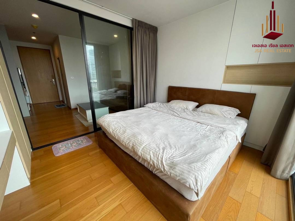 For RentCondoSathorn, Narathiwat : ✨ For Rent: Noble Revo Silom Condo ✨ 💰 Only 20,000 THB/month