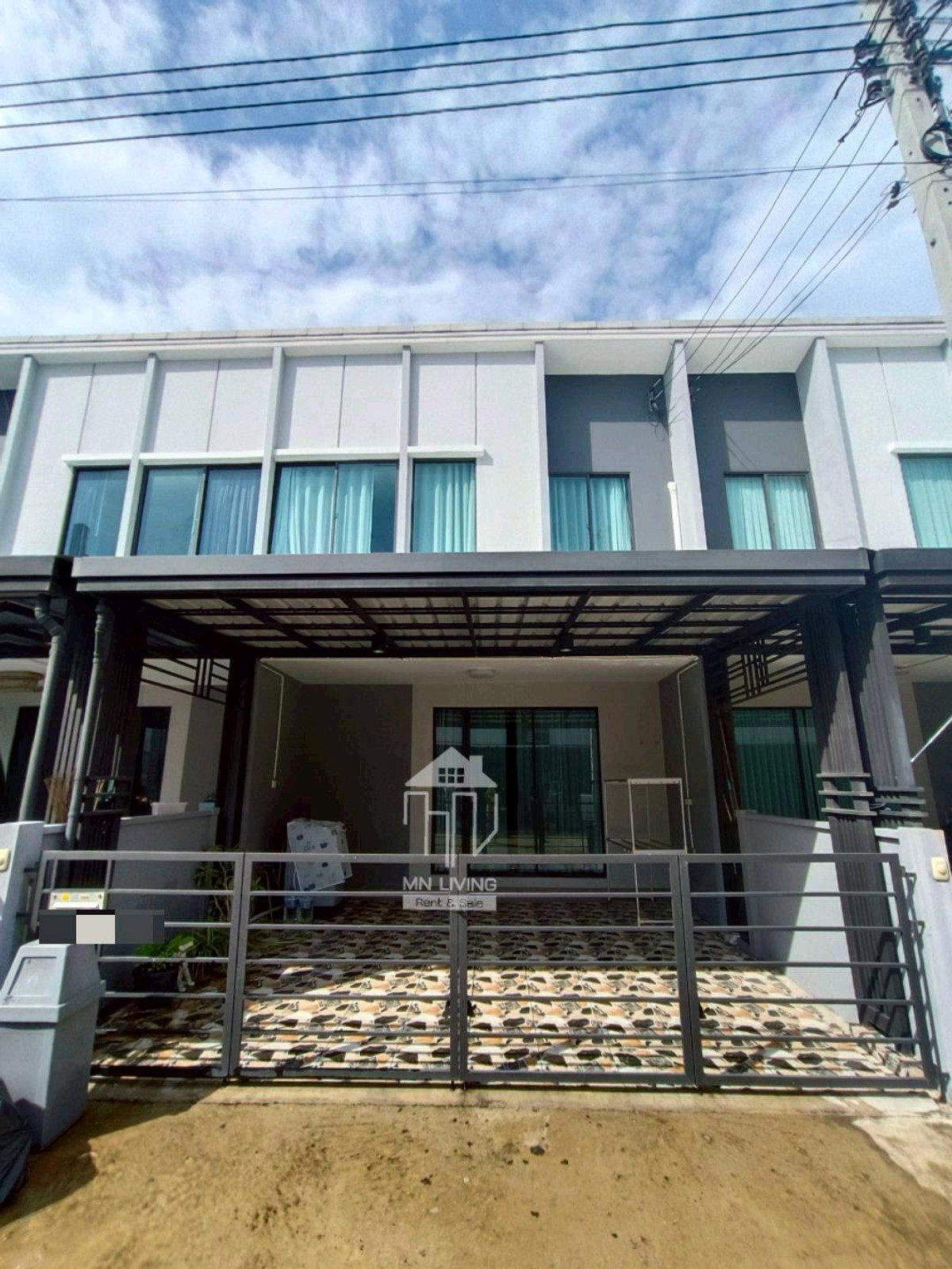 For RentTownhomeVipawadee, Don Mueang, Lak Si : 2-story townhome for rent, Pleno Don Mueang - Songprapha project, Soi Songprapha 30, house in good location near Don Mueang Airport.