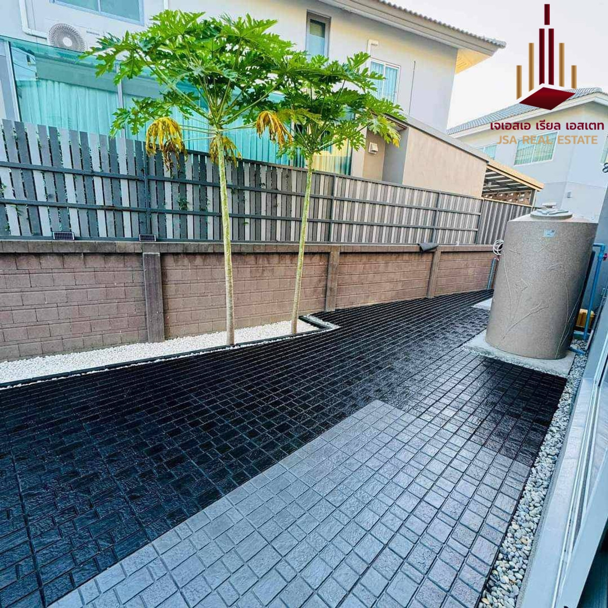 For RentHousePathum Thani,Rangsit, Thammasat : ✨ For Rent: Laddarom Tiwanon ✨ 💰 Only 80,000 THB/month