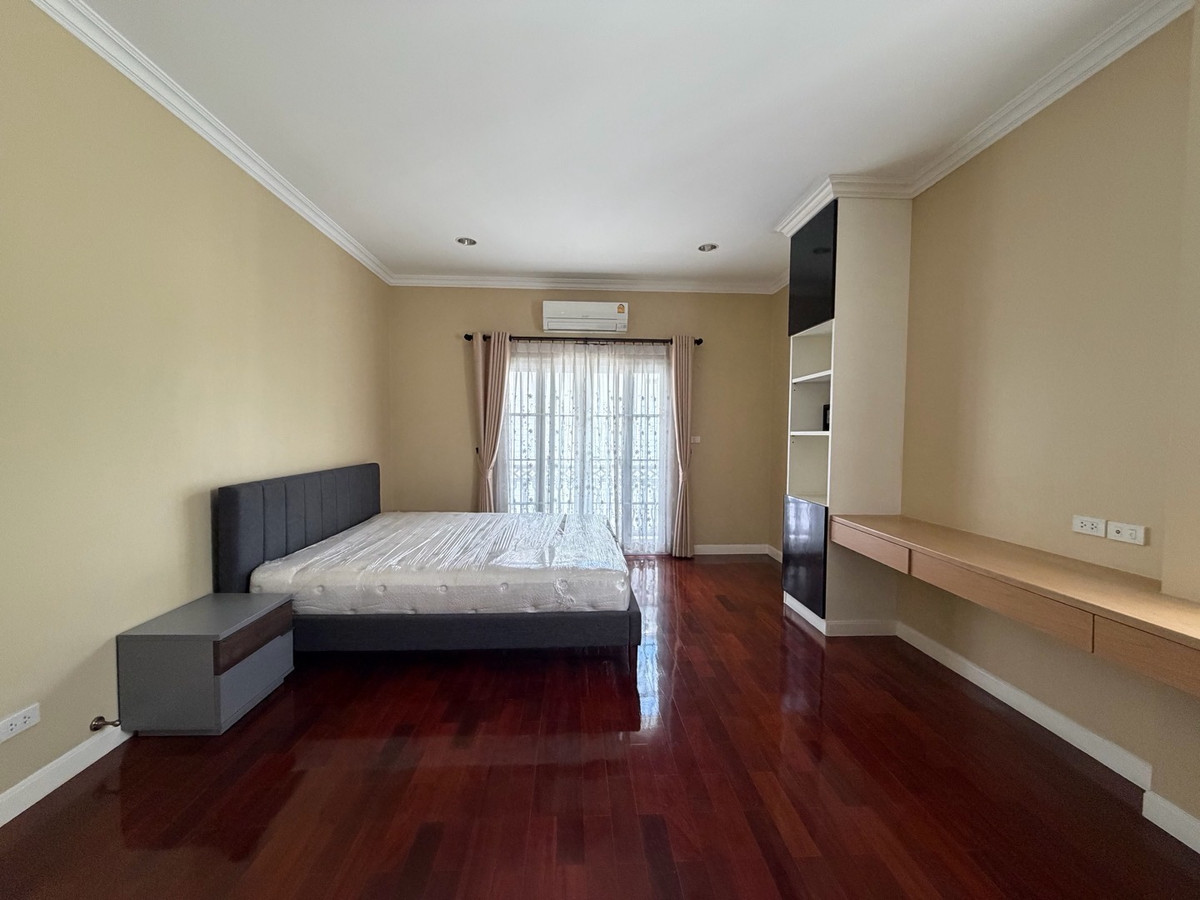 ให้เช่าบ้านบางนา แบริ่ง ลาซาล : Fantasia Villa4 Bangna บ้านใหญ่ ฟังก์ชันครบ เหมาะสำหรับอยู่เองหรือทำโฮมออฟฟิศ ทำเลดีมาก ใกล้ทางด่วน / Mega Bangna / โรงเรียนนานาชาติ
