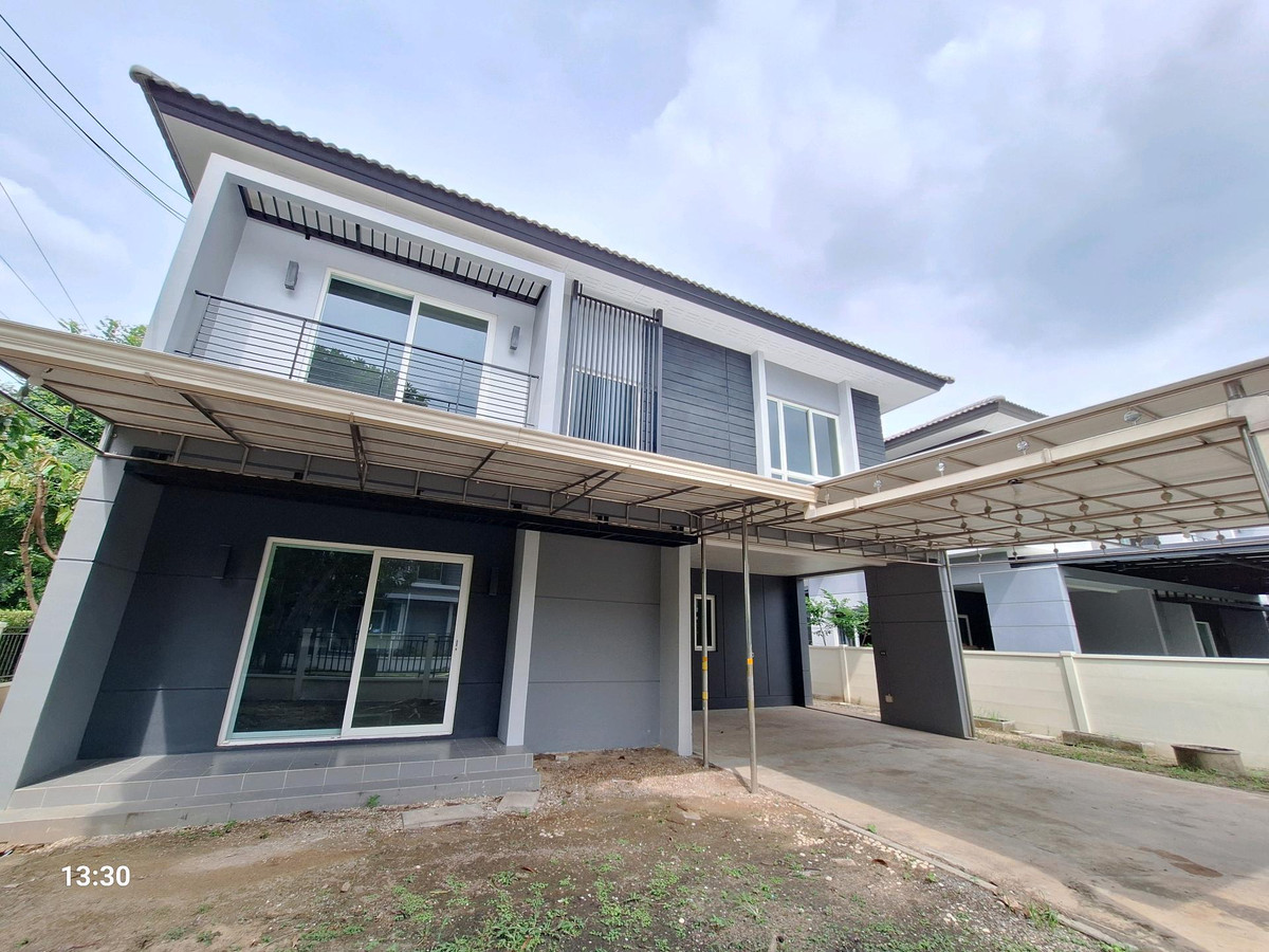 For SaleHouseNawamin, Ramindra : Cheap sale, detached house Watcharapol, 63.8 sq m, corner house, The Centro Watcharapol, next to Sukhapiban 5 Road.