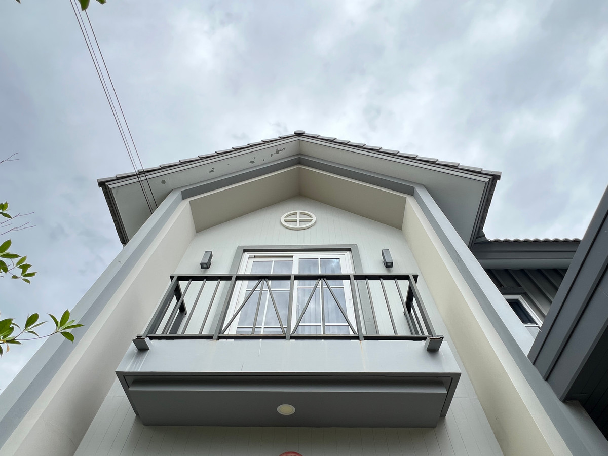 ขายบ้านสกลนคร : ขายบ้านเดี่ยว 2 หลังติด 117.5 ตร.ว. บ้านอารียาลิฟวิ่ง สกลนคร แต่งสวย ใกล้สนามบิน7 ล้าน