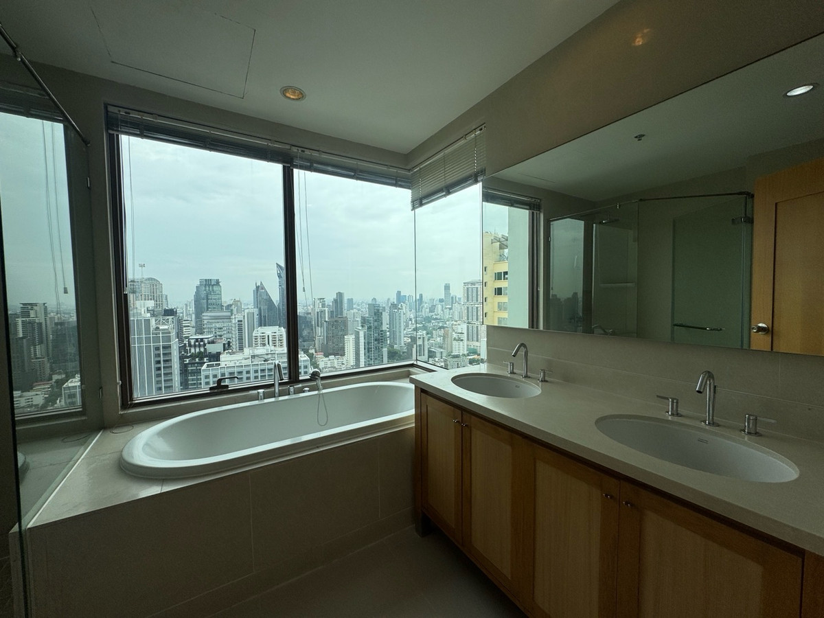 For RentCondoSukhumvit, Asoke, Thonglor : 🔥For urgent rent🔥The Emporio Place, 2 bedrooms, 3 bathrooms, fully furnished, ready to move in❗