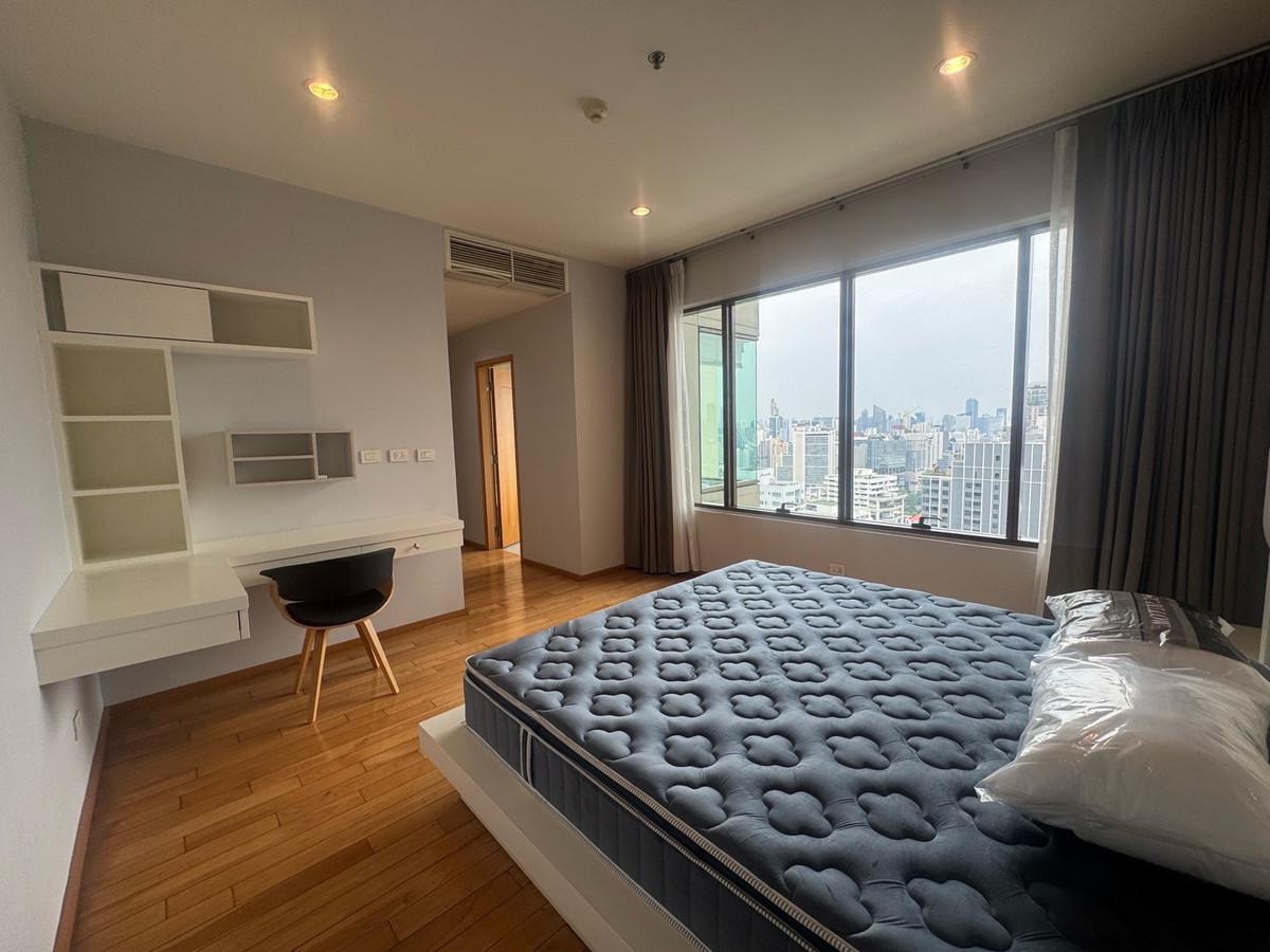 For RentCondoSukhumvit, Asoke, Thonglor : 🔥For urgent rent🔥The Emporio Place, 2 bedrooms, 3 bathrooms, fully furnished, ready to move in❗