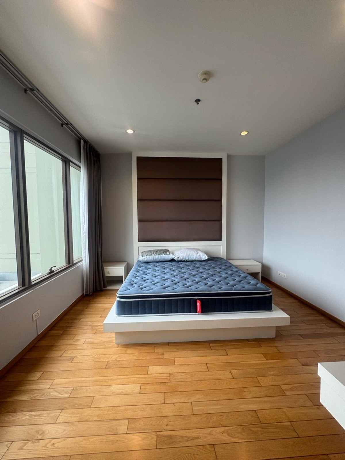 For RentCondoSukhumvit, Asoke, Thonglor : 🔥For urgent rent🔥The Emporio Place, 2 bedrooms, 3 bathrooms, fully furnished, ready to move in❗