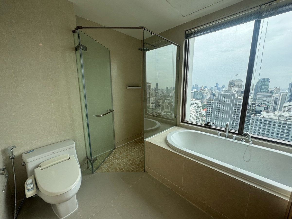 For RentCondoSukhumvit, Asoke, Thonglor : 🔥For urgent rent🔥The Emporio Place, 2 bedrooms, 3 bathrooms, fully furnished, ready to move in❗