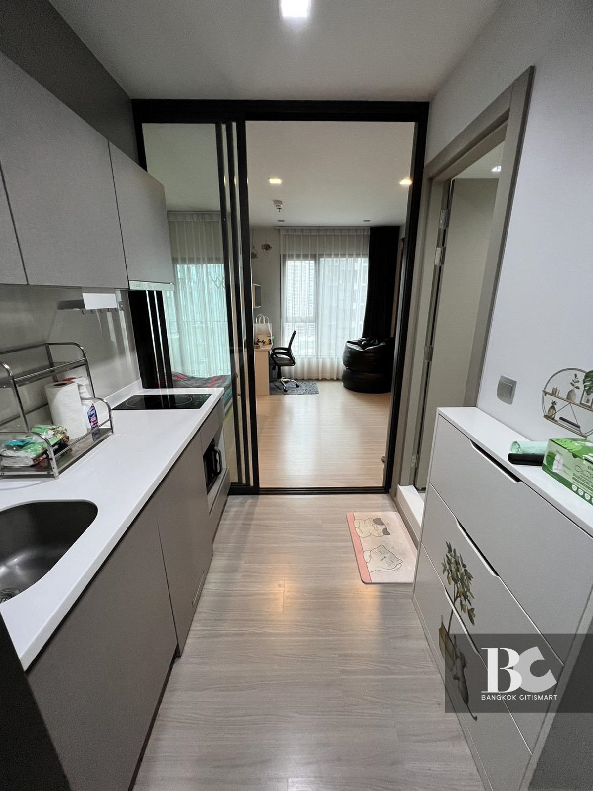 For RentCondoRama9, Petchburi, RCA : 🔥 HOT DEAL 1 bedroom for rent at Life asoke rama9 🔥
