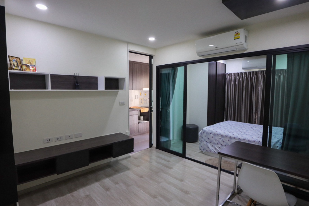 For SaleCondoRatchadapisek, Huaikwang, Suttisan : ซื้อถูกกว่าเช่า D-Mark Condo@Sutthisan สภาพห้องใหม่มาก (ขายพร้อมผู้เช่า พร้อมลงทุน)