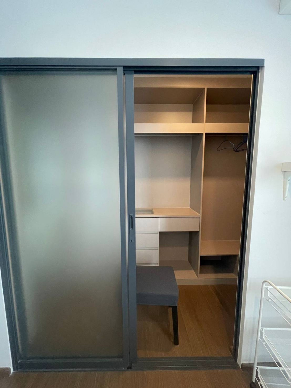 For RentCondoRatchadapisek, Huaikwang, Suttisan : Beautiful room, beautiful view, for rent, 2 bedrooms, 2 bathrooms, Ideo Ratchada Sutthisan.