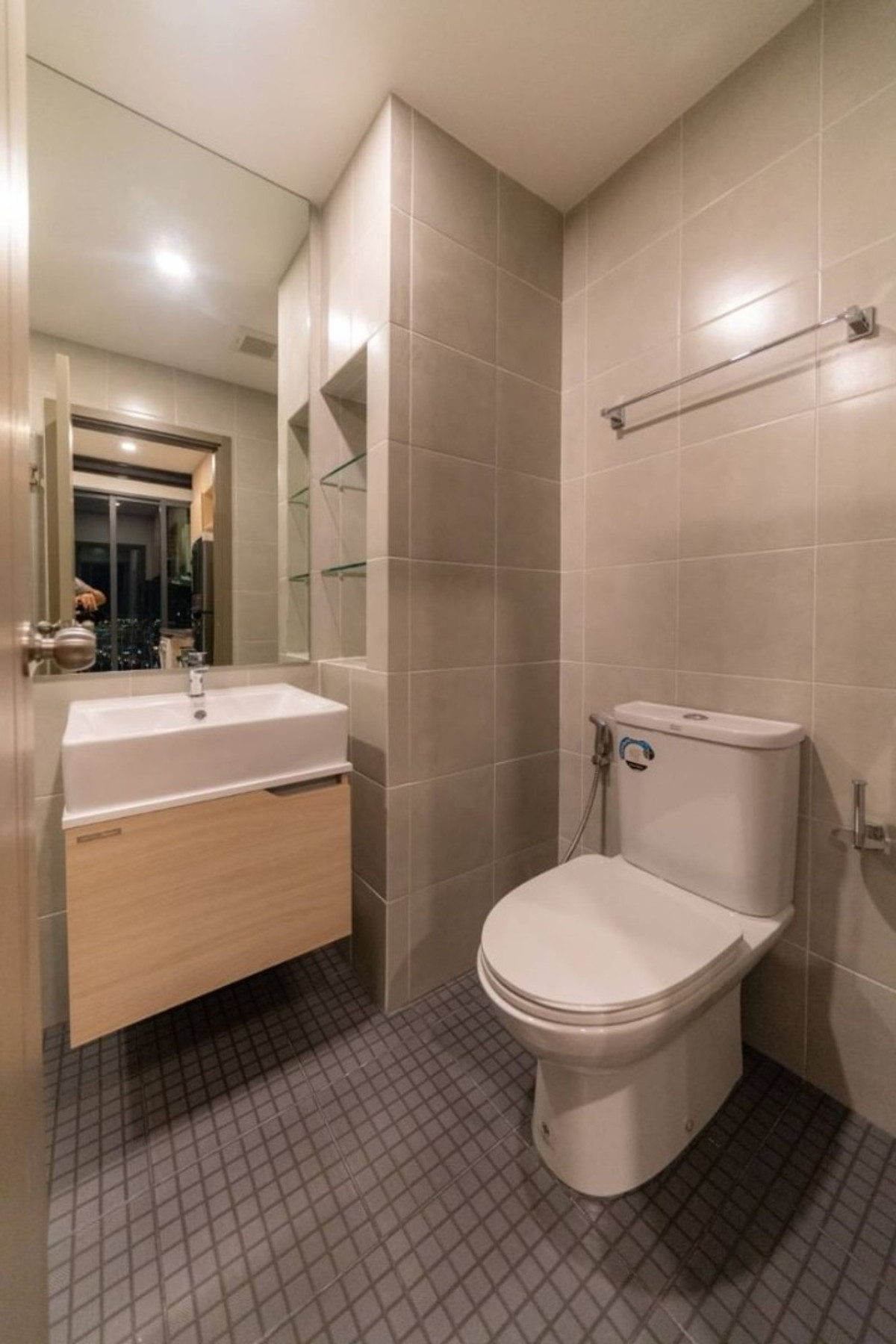 For RentCondoBangna, Bearing, Lasalle : Condo for Rent: Ideo O2 Rent Price: 13,000 Baht / month