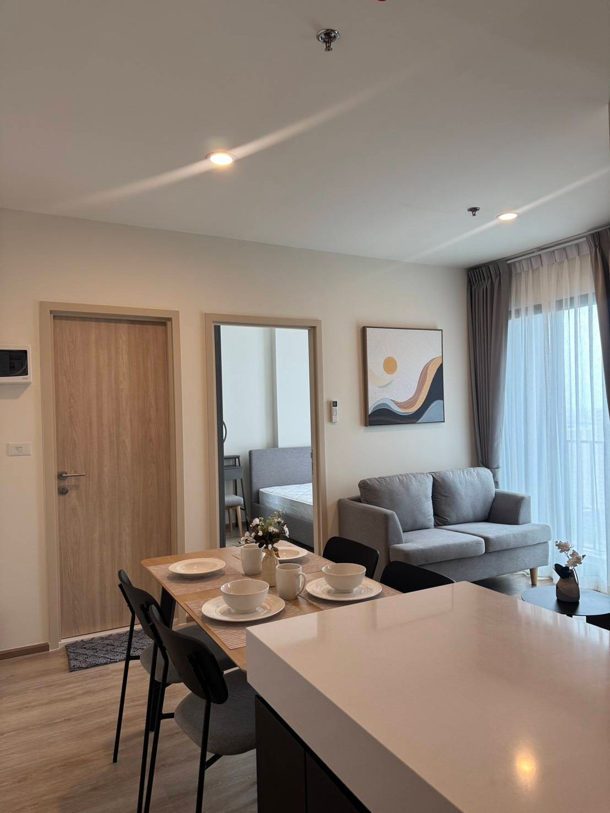 ให้เช่าคอนโดพระราม 9 เพชรบุรีตัดใหม่ RCA : Nue Distric R9 คอนโดติด mrt rama9 ทำเลดีมาก ใกล้ mrt,central ว่างพร้อมให้เช่า 2 ห้องนอน