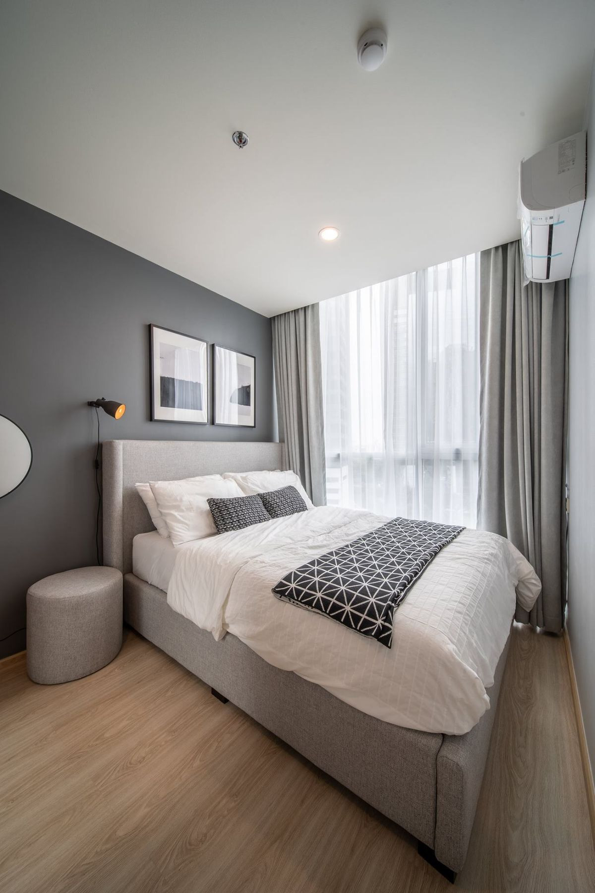 For SaleCondoRatchadapisek, Huaikwang, Suttisan : Noble Revolve Ratchada 2 / 1 Bedroom (SALE WITH TENANT), Noble Revolve Ratchada 2 / 1 Bedroom (SALE WITH TENANT) TARN030