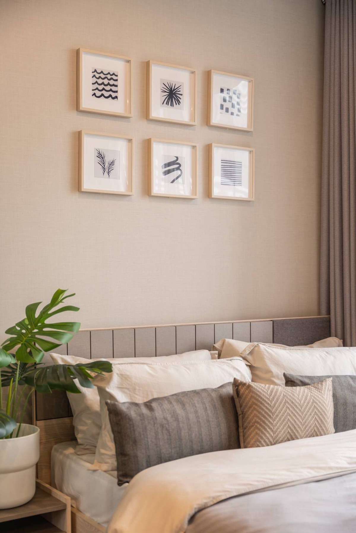 For RentCondoBangna, Bearing, Lasalle : Newly decorated room, renovated, very beautiful, for rent 1 bedroom, 1 bathroom, Ideo Mobi Sukhumvit East Point.