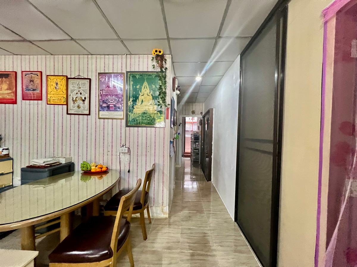 ขายบ้านโชคชัย4 ลาดพร้าว71 : ขายบ้านเดี่ยว 2 ชั้น หลังมุม บนที่ดิน 60 ตร.วา | ทำเลทอง โชคชัย 4 | ใกล้ตลาดกองปราบ–รวมโชค เดินทางสะดวกทุกเส้นทาง