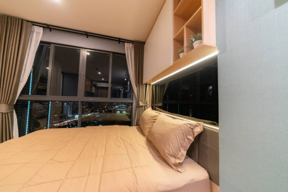 For RentCondoBangna, Bearing, Lasalle : Condo for Rent: Ideo O2 Rent Price: 13,000 Baht / month