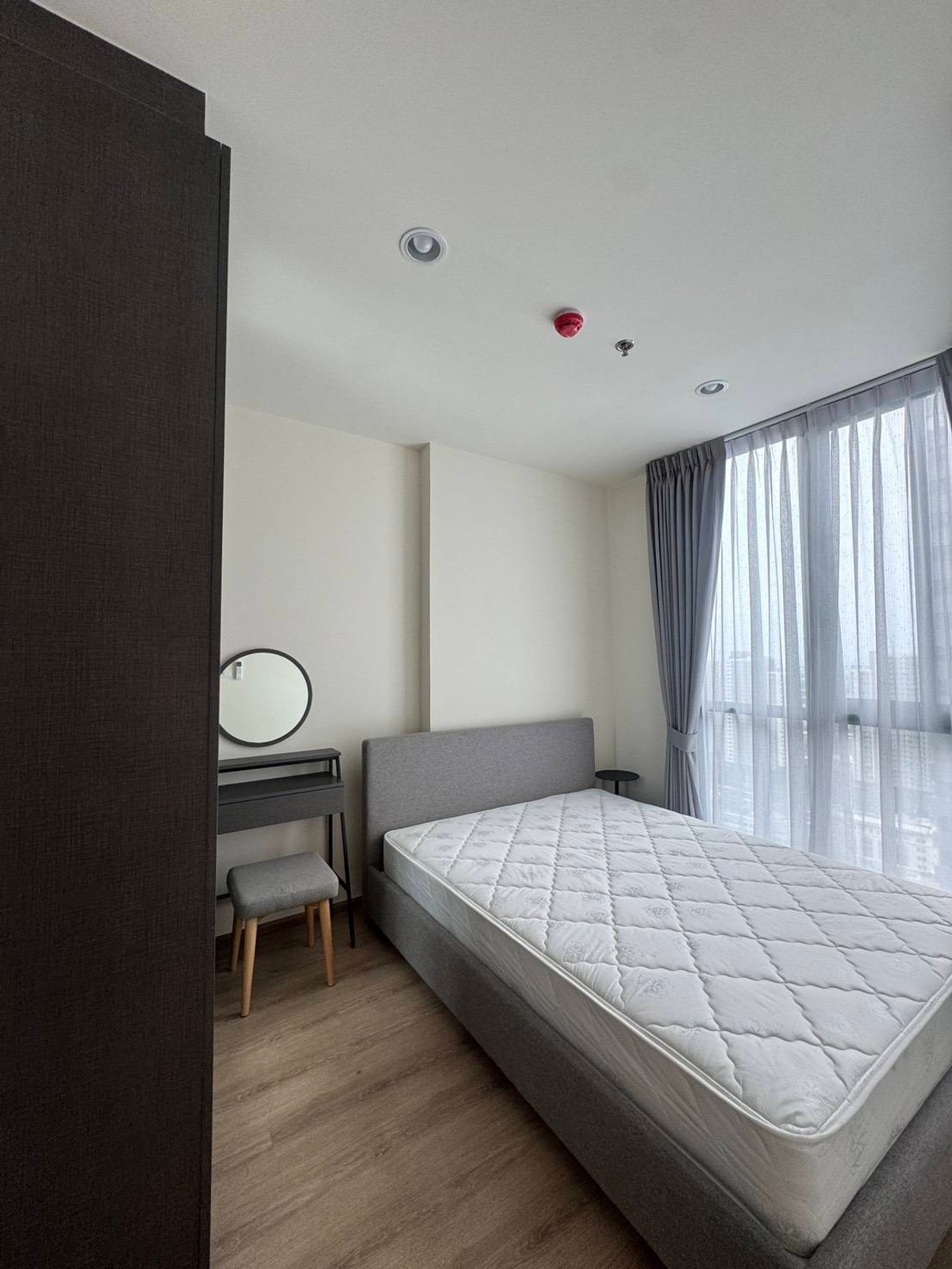 ให้เช่าคอนโดพระราม 9 เพชรบุรีตัดใหม่ RCA : Nue Distric R9 คอนโดติด mrt rama9 ทำเลดีมาก ใกล้ mrt,central ว่างพร้อมให้เช่า 2 ห้องนอน