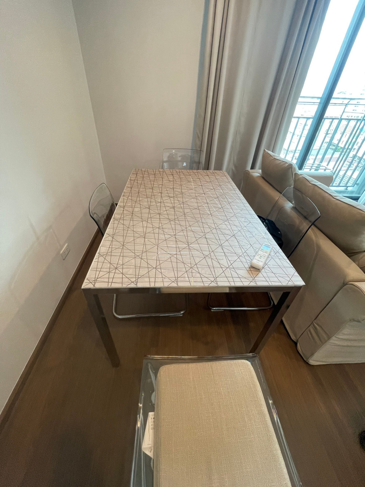 For RentCondoRatchadapisek, Huaikwang, Suttisan : Beautiful room, beautiful view, for rent, 2 bedrooms, 2 bathrooms, Ideo Ratchada Sutthisan.