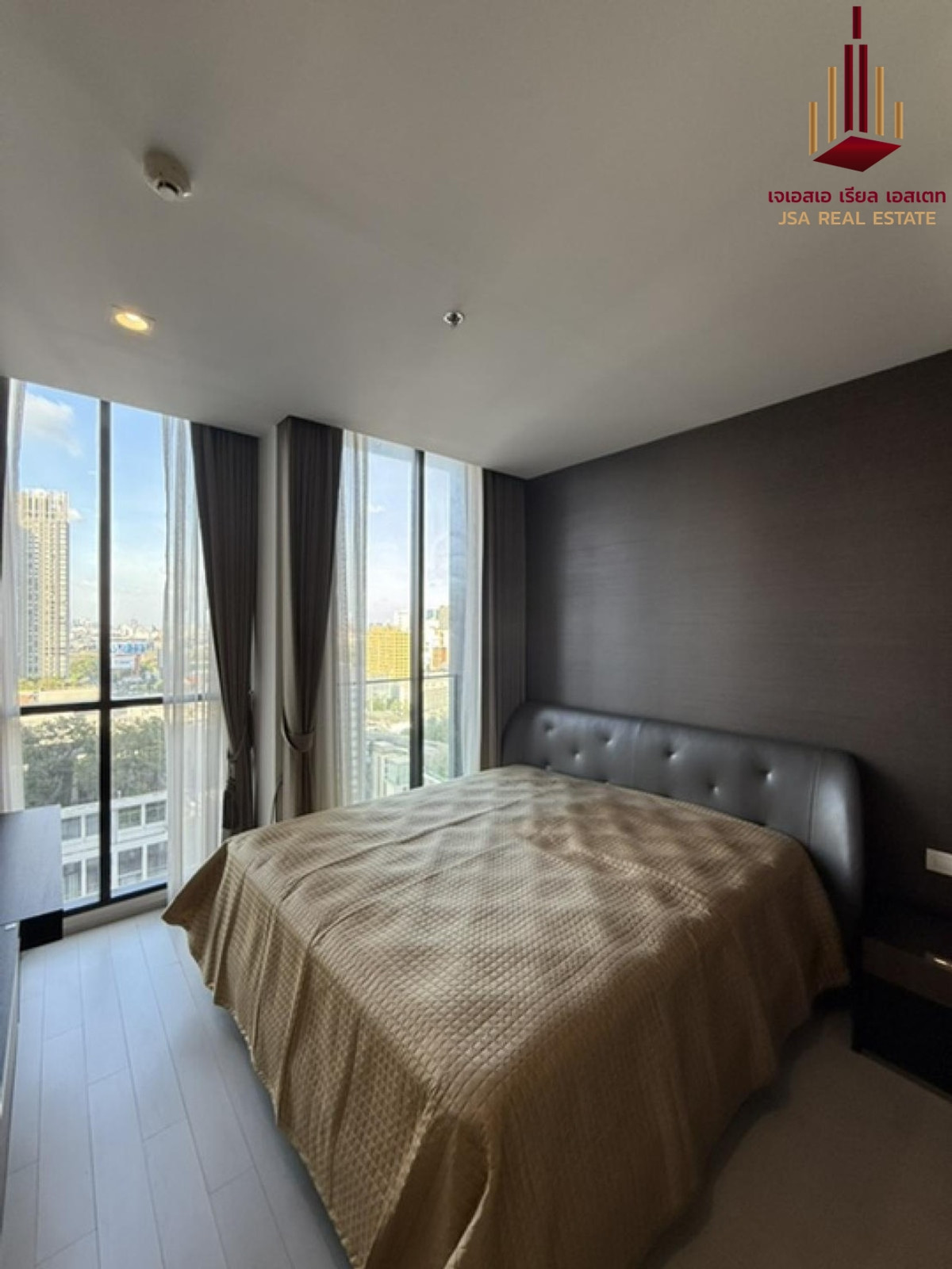 ขายคอนโดวิทยุ ชิดลม หลังสวน : ✨ For Sale: Noble Ploenchit Condo ✨ 💰 Only 22,900,000 THB