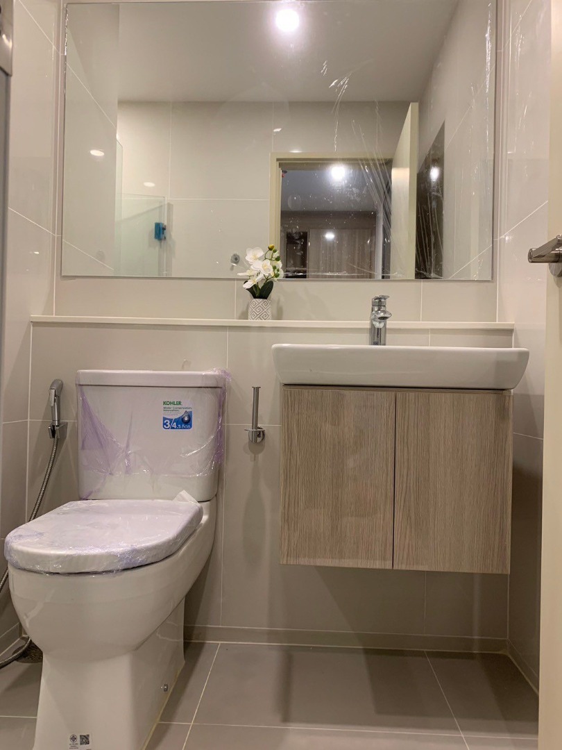 ให้เช่าคอนโดคลองเตย กล้วยน้ำไท : 🔥ให้เช่าด่วน🔥 ไลฟ์ พระราม 4-อโศก วิวสวย ไม่บล็อค เฟอร์นิเจอร์ครบพร้อมเข้าอยู่ ใกล้ MRT ศูนย์ฯ สิริกิติ์