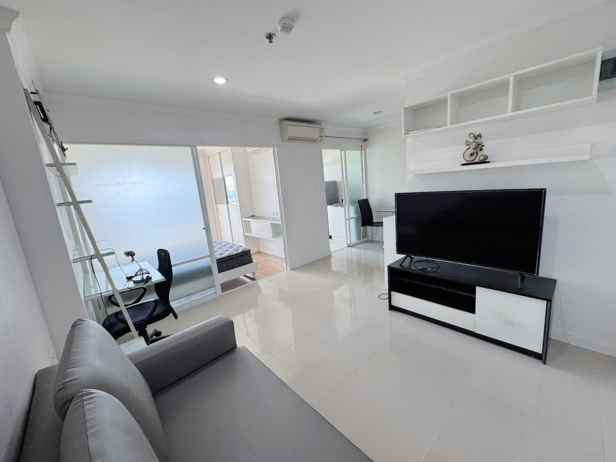 ให้เช่าคอนโดพระราม 9 เพชรบุรีตัดใหม่ RCA : RENT !! Condo Lumpini Place, MRT Rama 9, 1 Bed, Tower A, Floor 10, 37 sq.m., 14,000 Baht