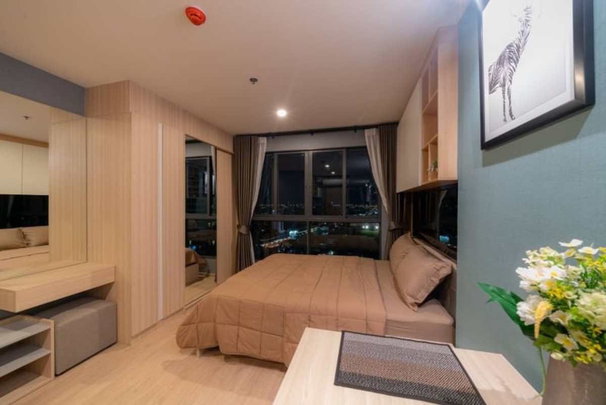 For RentCondoBangna, Bearing, Lasalle : Condo for Rent: Ideo O2 Rent Price: 13,000 Baht / month