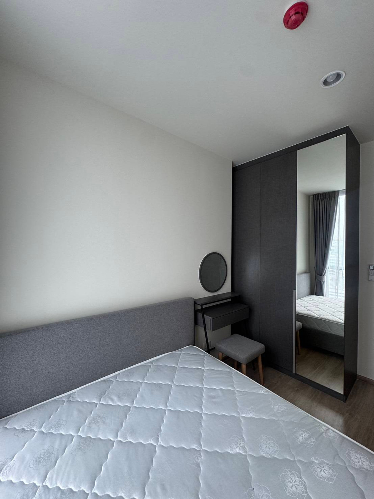 ให้เช่าคอนโดพระราม 9 เพชรบุรีตัดใหม่ RCA : Nue Distric R9 คอนโดติด mrt rama9 ทำเลดีมาก ใกล้ mrt,central ว่างพร้อมให้เช่า 2 ห้องนอน