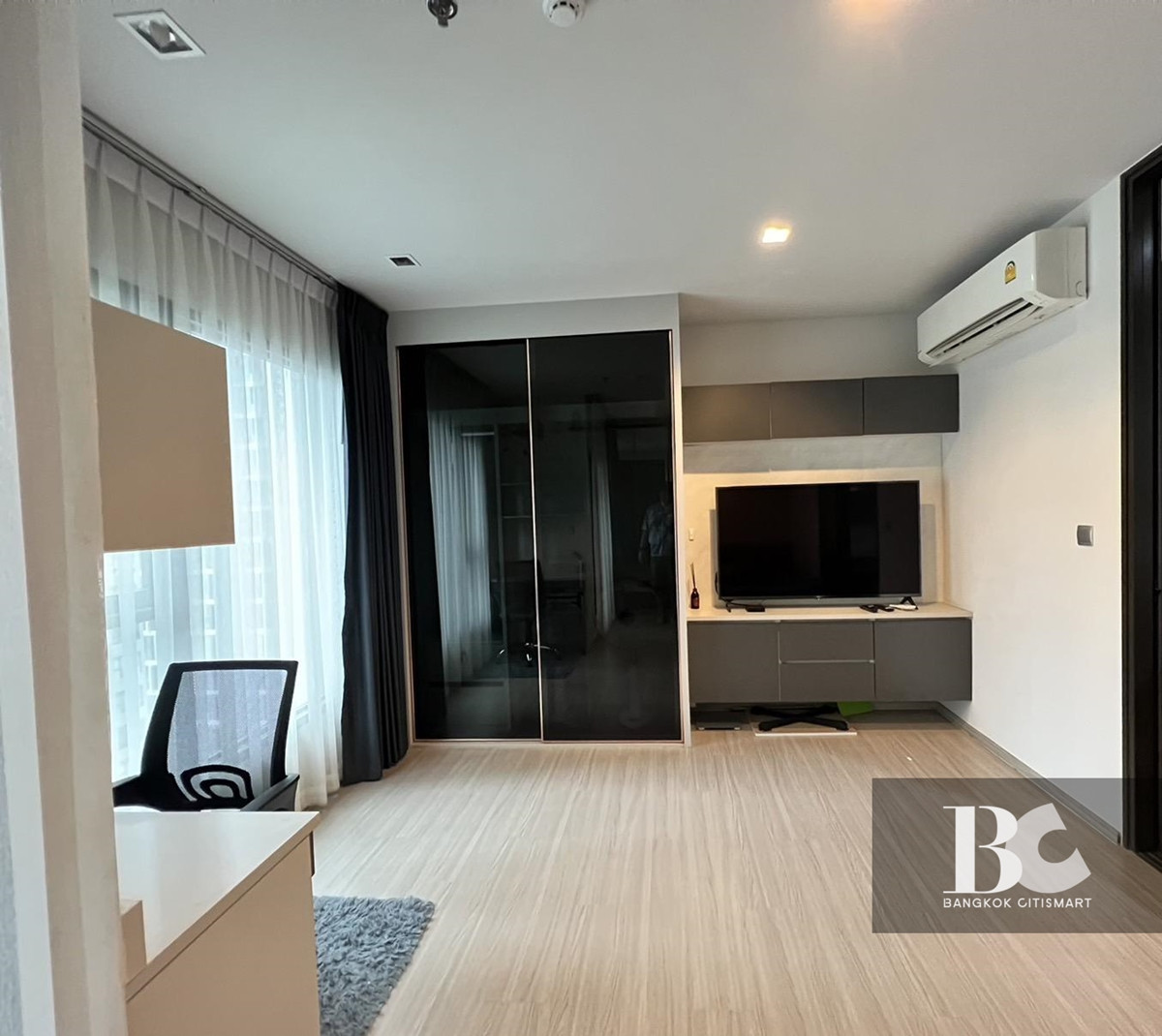For RentCondoRama9, Petchburi, RCA : 🔥 HOT DEAL 1 bedroom for rent at Life asoke rama9 🔥