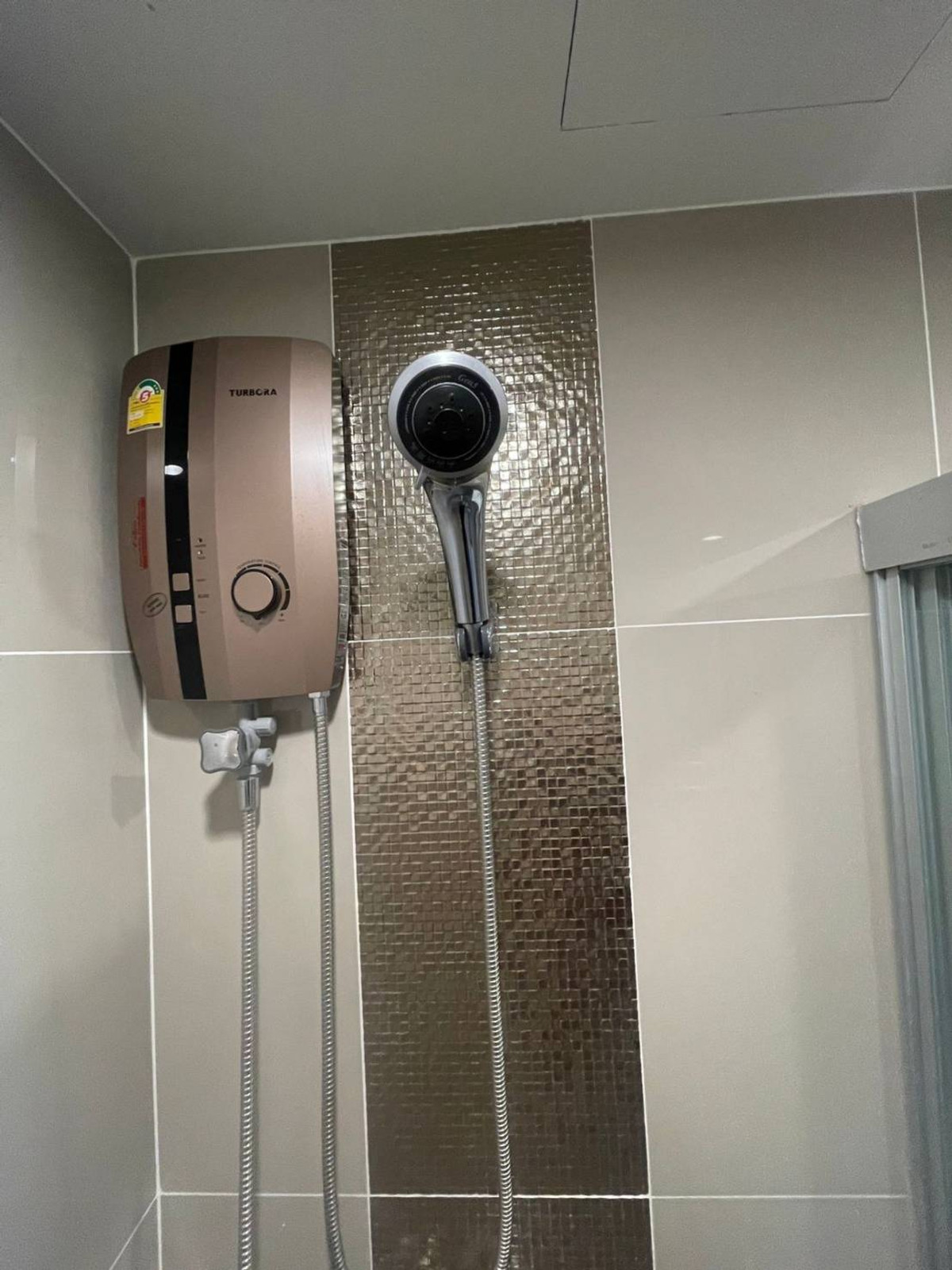 For RentCondoRatchadapisek, Huaikwang, Suttisan : Beautiful room, beautiful view, for rent, 2 bedrooms, 2 bathrooms, Ideo Ratchada Sutthisan.